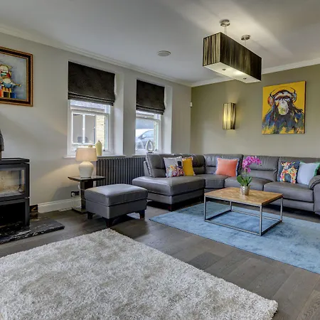 The * Richmond (North Yorkshire)