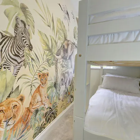 The * ריצ'מונד