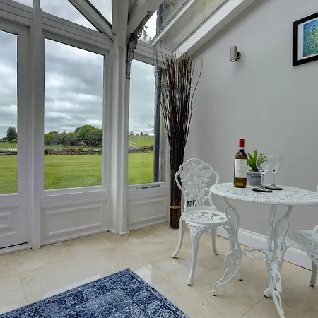 בית נופש The *